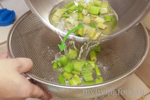 Как хранить сельдерей в морозилке. Как заморозить сельдерей