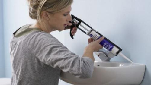 Как удалить герметик с одежды. Если герметик свежий