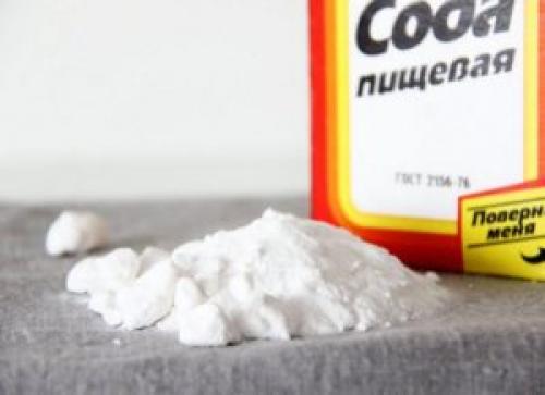 Как вывести пятно от масла с цветной одежды. Действенные способы