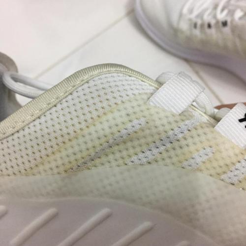 Как оттереть траву от белой подошвы. Основные средства по борьбе с пятнами от травы 07