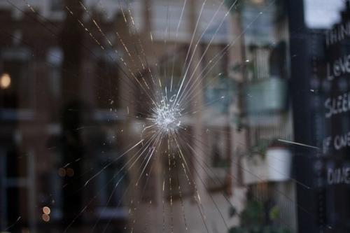 Как правильно выбросить маленькое зеркало. Как правильно выбросить старое зеркало