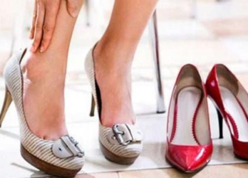 Как размягчить обувь, которая натирает. Как размягчить обувь, чтобы не натирала сзади мозоль, туфли не хочется выбрасывать?