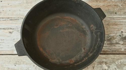 Можно ли готовить в ржавом казане. Как очистить казан от ржавчины
