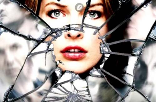 Зеркало разбилось на счастье. К чему бьётся зеркало