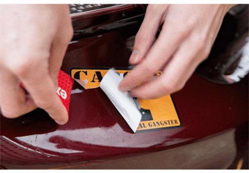 Как снять наклейку с металла. Чем оттереть с разных поверхностей