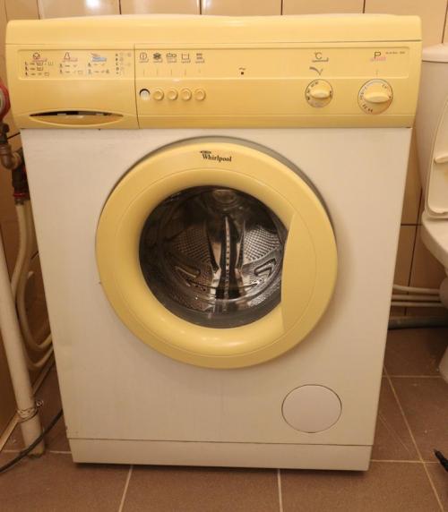 Можно ли использовать отбеливатель для удаления желтизны, и если да то как. Как удалить желтизну пластика самому дома