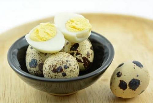 Сколько минут варить перепелиные яйца. Сколько по времени варить перепелиные яйца?