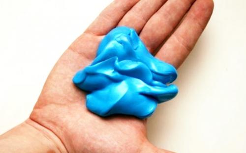 Как убрать слайм с черной одежды. Как убрать слайм с одежды