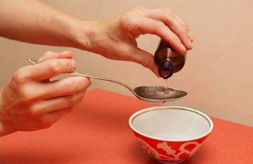 Как отстирать жирное пятно. Удаление данного вида загрязнений с различных типов тканей 03