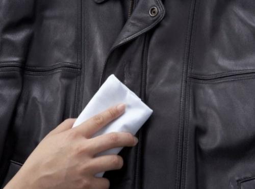 Как вывести жирное пятно с куртки. Как устранить старые пятна