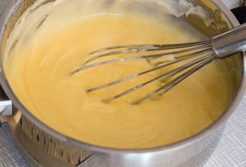 Украшение бисквитных тортов. Как украсить бисквитный торт в домашних условиях: рецепты и идеи 06