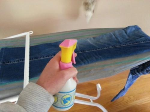 Как гладить стрелки. Подготовка к глажке брюк и основные рекомендации 10 Как гладить стрелки. Подготовка к глажке брюк и основные рекомендации 10