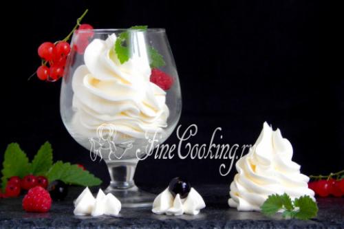 Чем покрыть торт сверху в домашних условиях. ТОП-10 рецептов устойчивых кремов для выравнивания торта 13 Чем покрыть торт сверху в домашних условиях. ТОП-10 рецептов устойчивых кремов для выравнивания торта 13