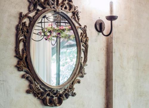 Куда и как правильно выбросить зеркало: полезные советы 04 Куда и как правильно выбросить зеркало: полезные советы 04