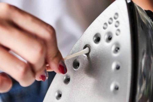 Лайфхак, как почистить утюг. Как почистить утюг от пригара в домашних условиях?