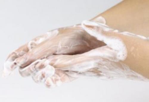 Чем отмыть монтажную пену с рук в домашних условиях. Как можно оттереть монтажную пену с рук народными способами