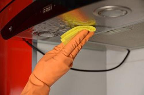 Как почистить вытяжку над плитой. Способы, как отмыть вытяжку на кухне от жира и налипания пыли