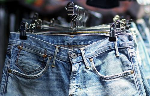Как быстро высушить джинсы в школе. Как быстро высушить джинсы